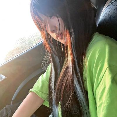 没用的谎言海报